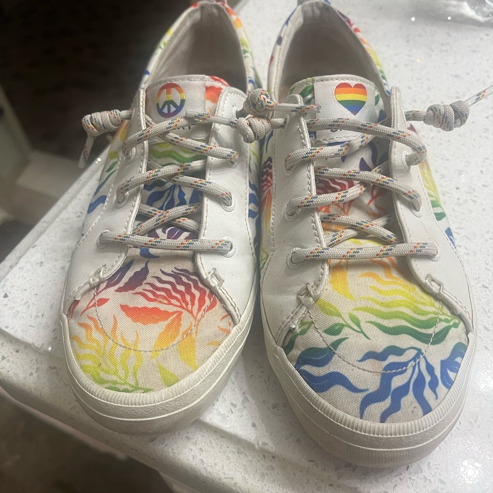 COLORFUL SPERRY'S